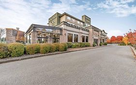 Sandman Hotel & Suites Vancouver Airport